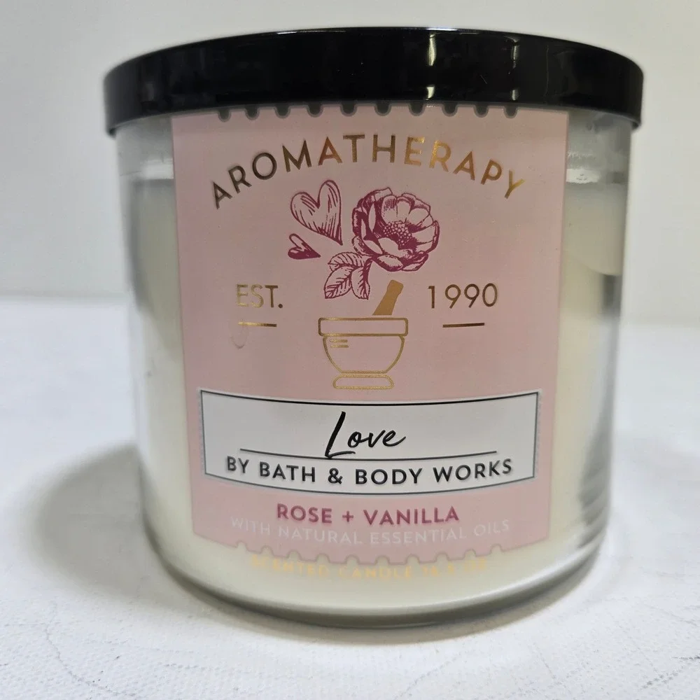 Bath & Body Works Candle 14.5 oz Pink Love Rose Vanilla Aromatherapy 3-Wick